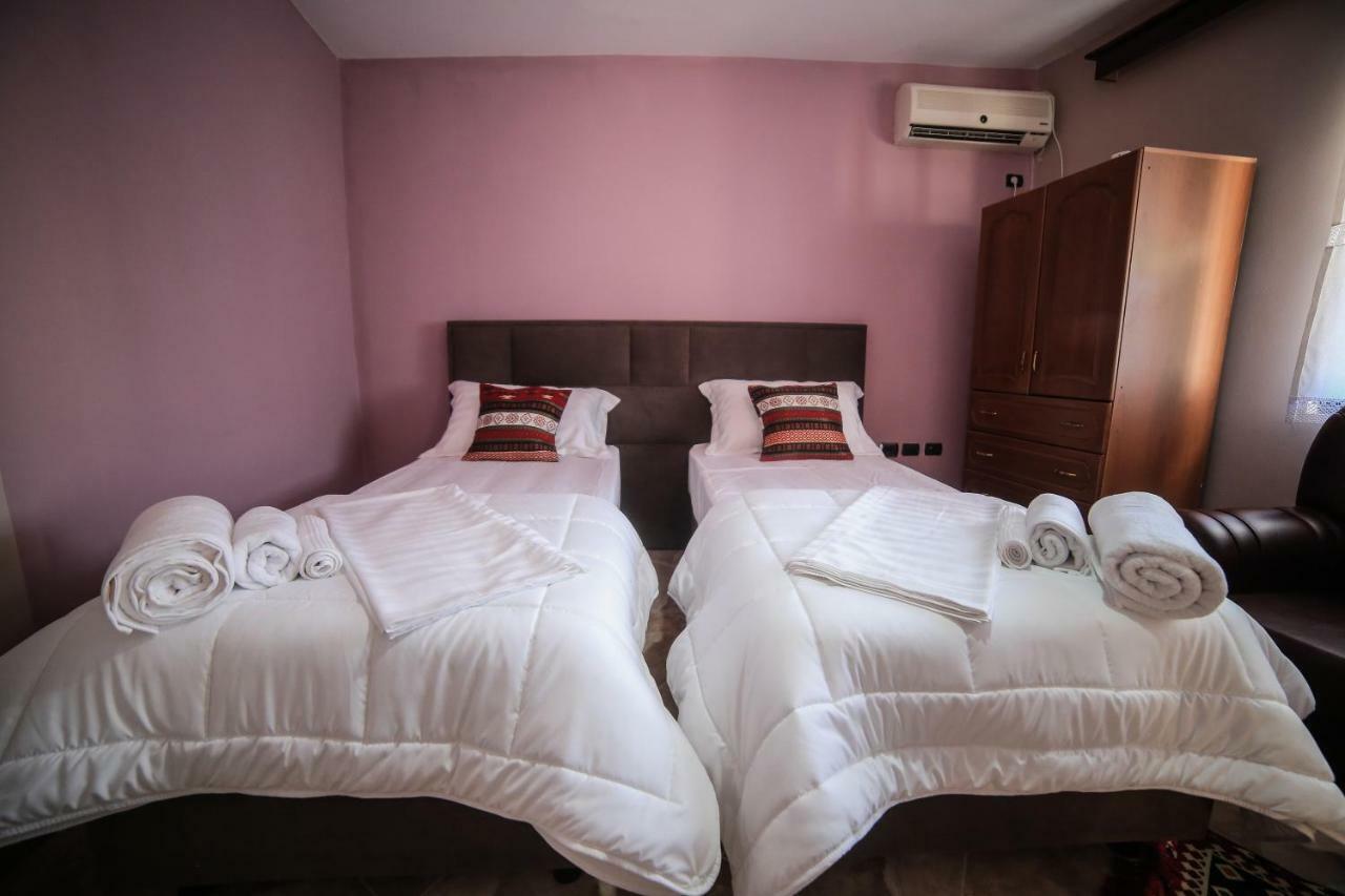 Kaloshi Villa Kruje Bagian luar foto