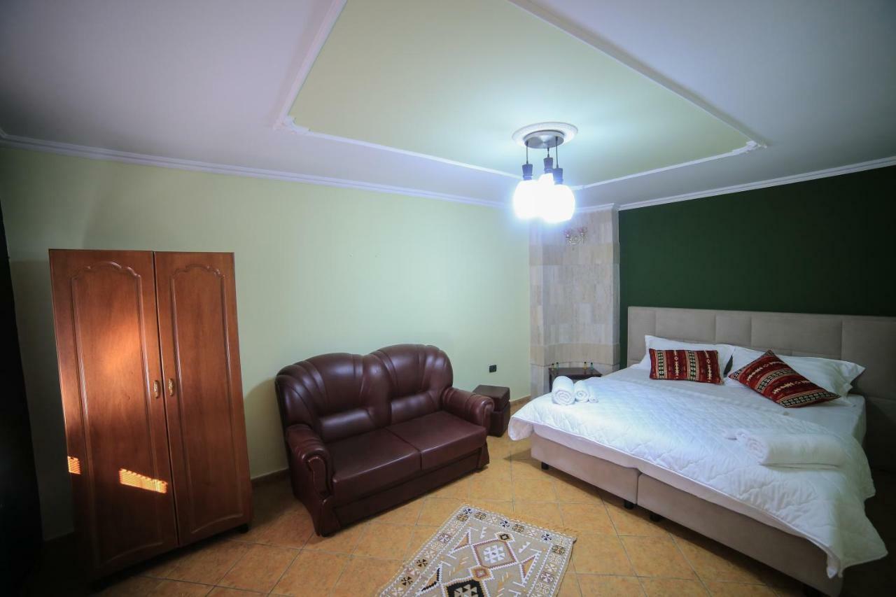 Kaloshi Villa Kruje Bagian luar foto
